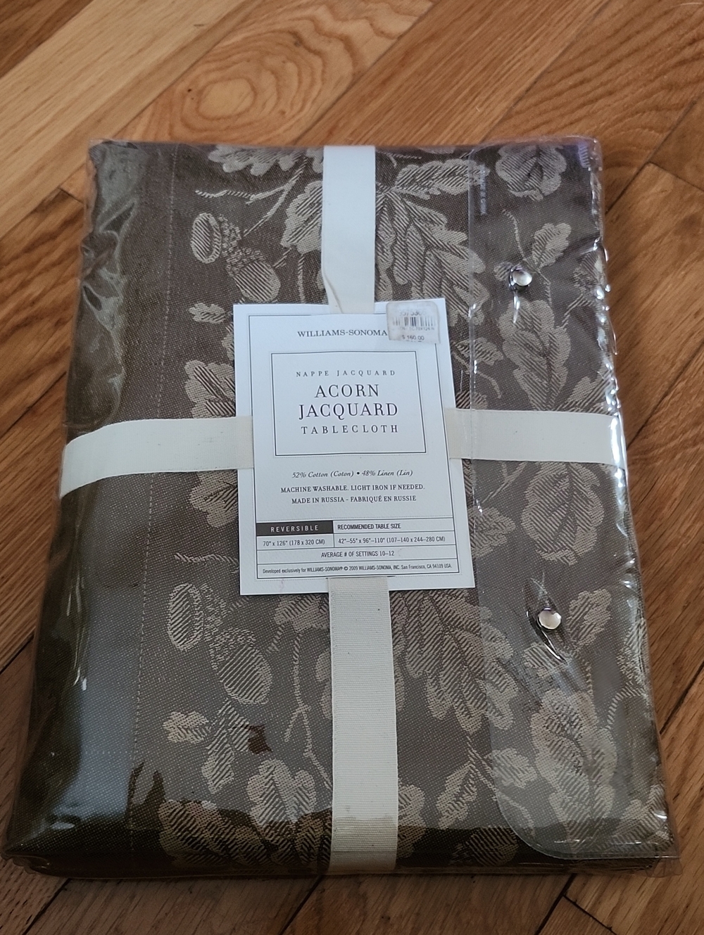 Williams Sonoma Cotton Linen Acorn Harvest Jacquard Reversible Tablecloth 70x126